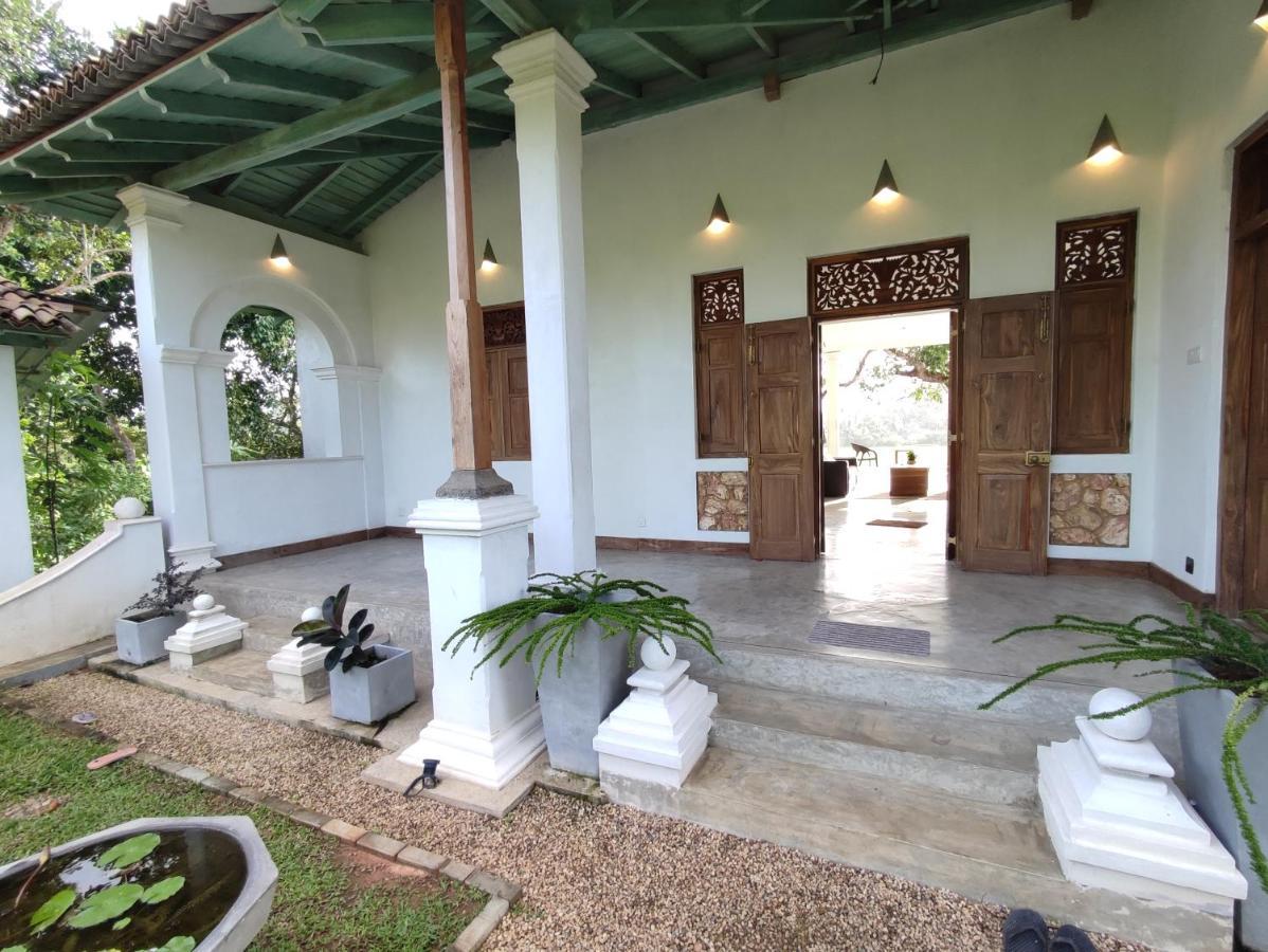 Villa Seven Faces-Luxury Escape,Stunning Views With Private Pool For A Couple Or Family! ガル エクステリア 写真