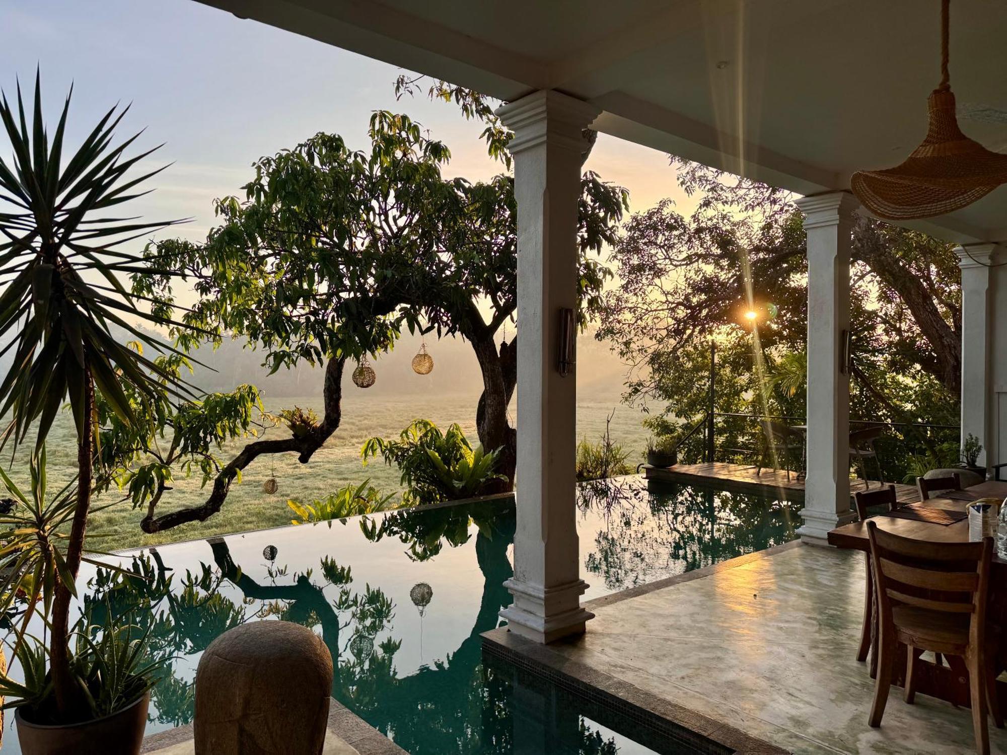 Villa Seven Faces-Luxury Escape,Stunning Views With Private Pool For A Couple Or Family! ガル エクステリア 写真