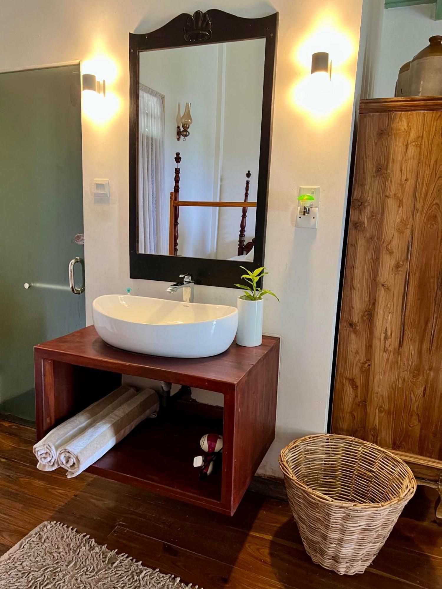 Villa Seven Faces-Luxury Escape,Stunning Views With Private Pool For A Couple Or Family! ガル エクステリア 写真